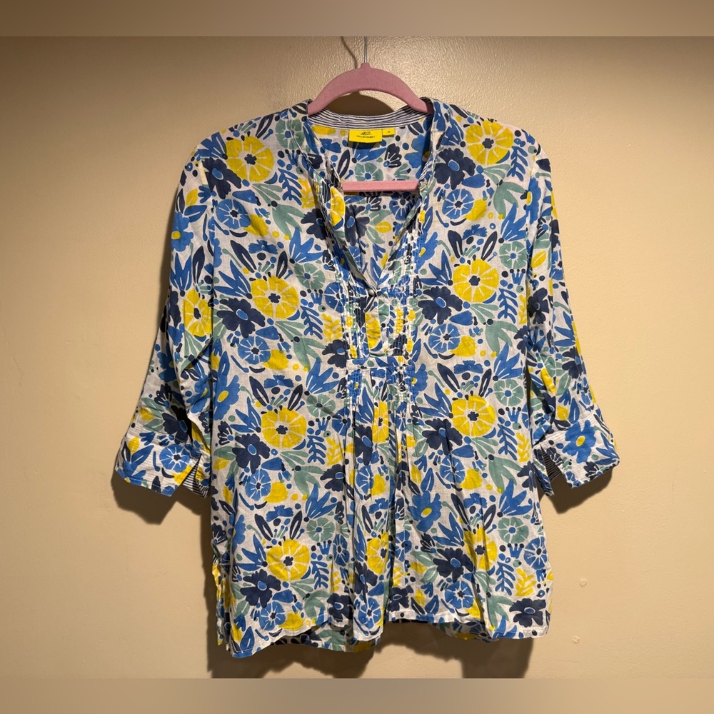 Roller Rabbit Blue Yellow Floral V-Neck Blouse